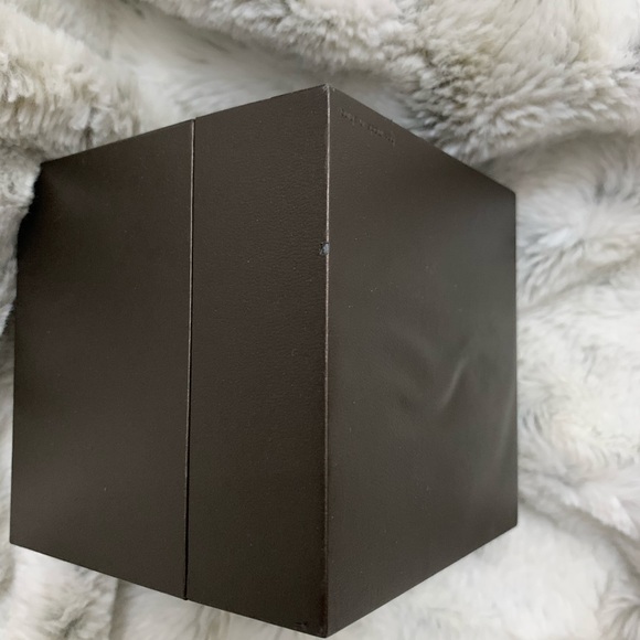 🌟GUCCI WATCH BOX (only)🌟 - Picture 6 of 8